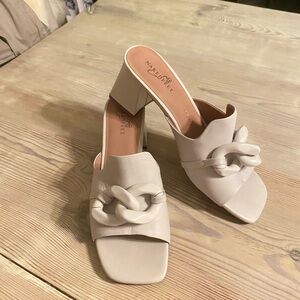 Naked Feet Cream/off white Heels, size 10 Excellent Condition